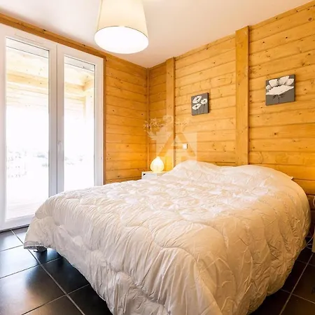 Chalet Du Dragon Dom wakacyjny Chambon-sur-Lac